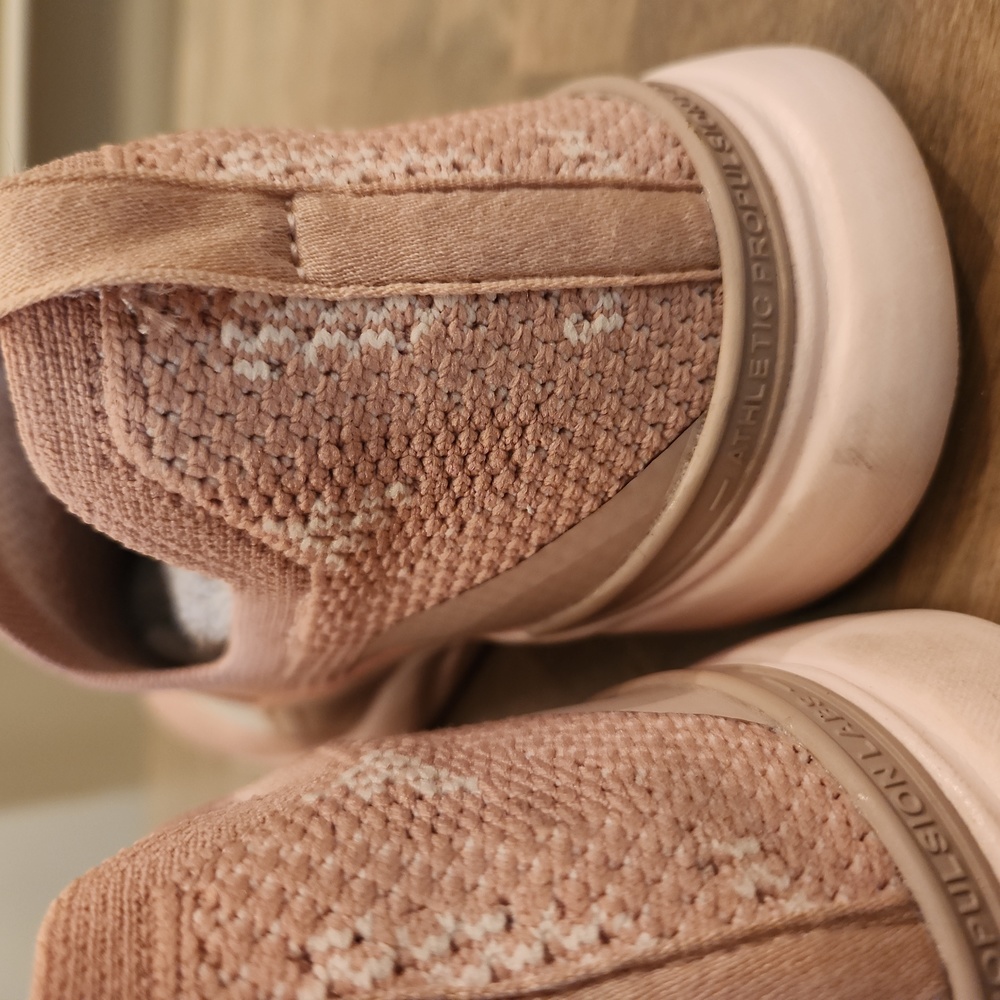 ATHLETIC PROPULSION LABS Techloom Bliss Blush (RET $220) - Picture 7 of 8